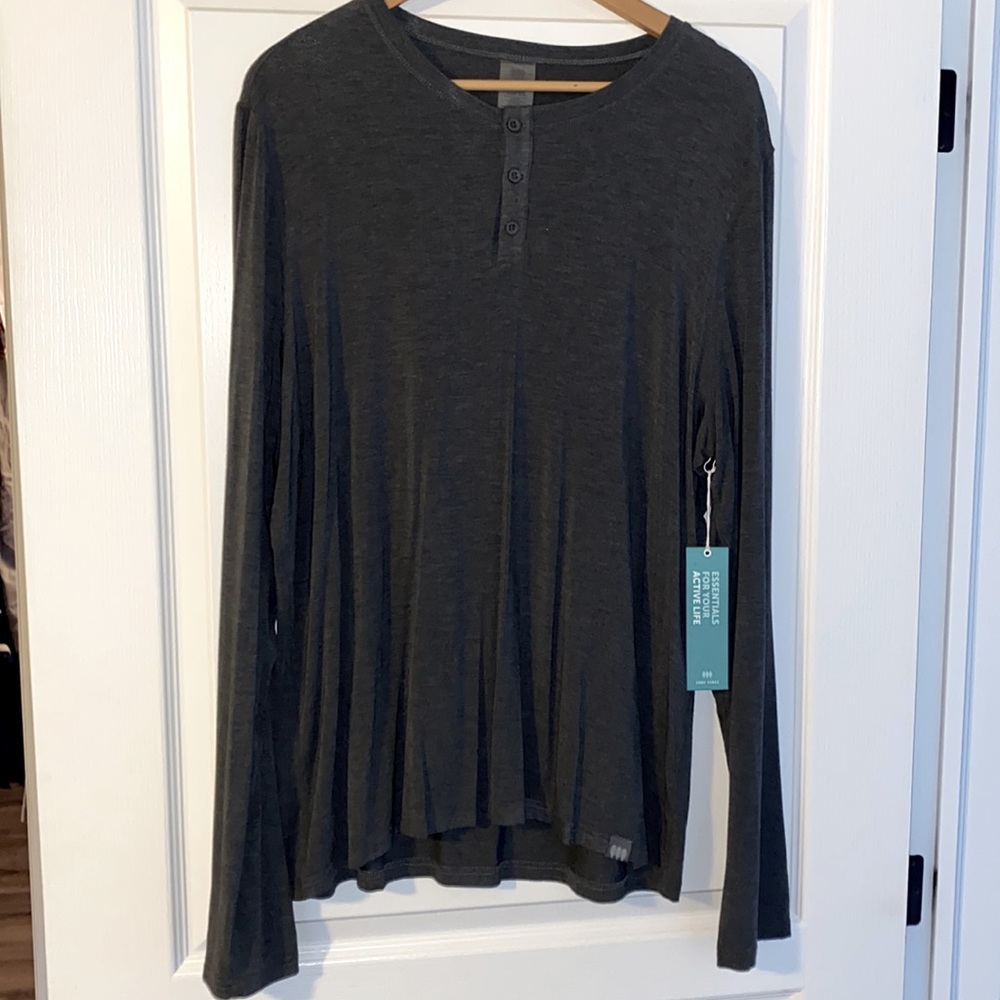 NWT Men’s Dark Grey Henley Shirt
